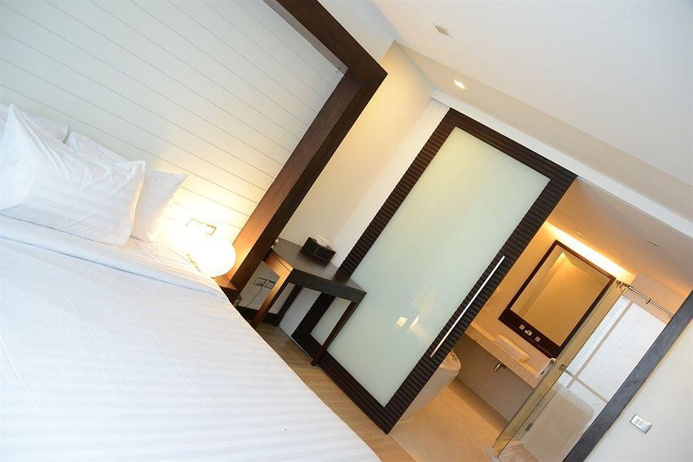 Vacio Suite Banguecoque Exterior foto