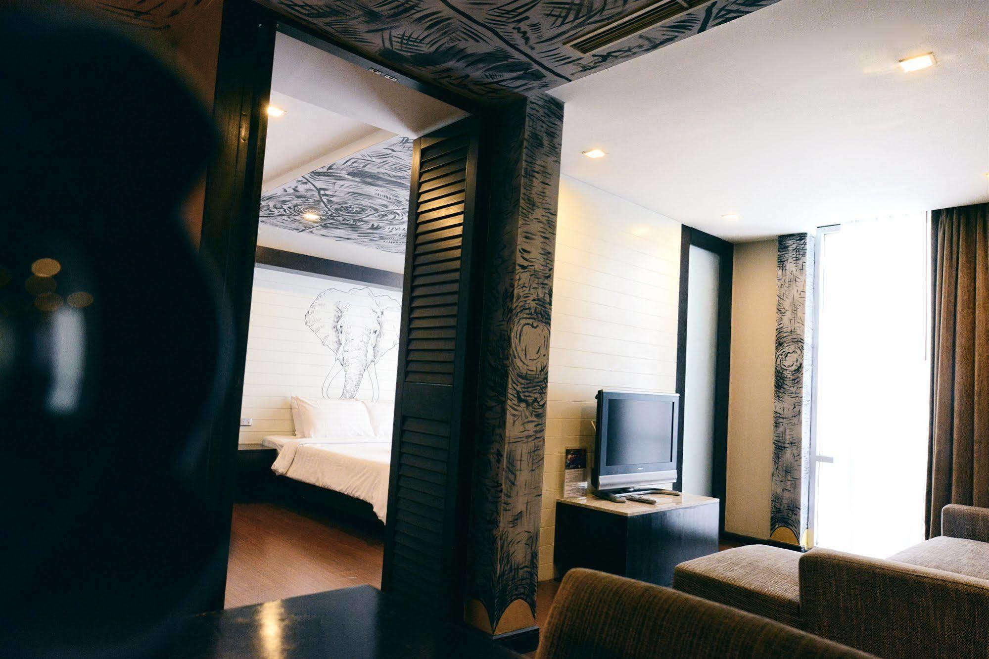 Vacio Suite Banguecoque Exterior foto